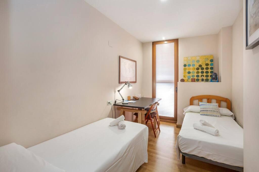 Marieta Apartment By The Castle With Ac Alicante Exteriör bild