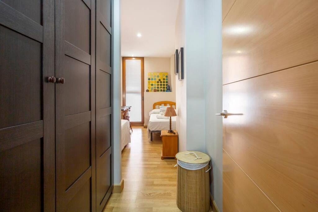 Marieta Apartment By The Castle With Ac Alicante Exteriör bild