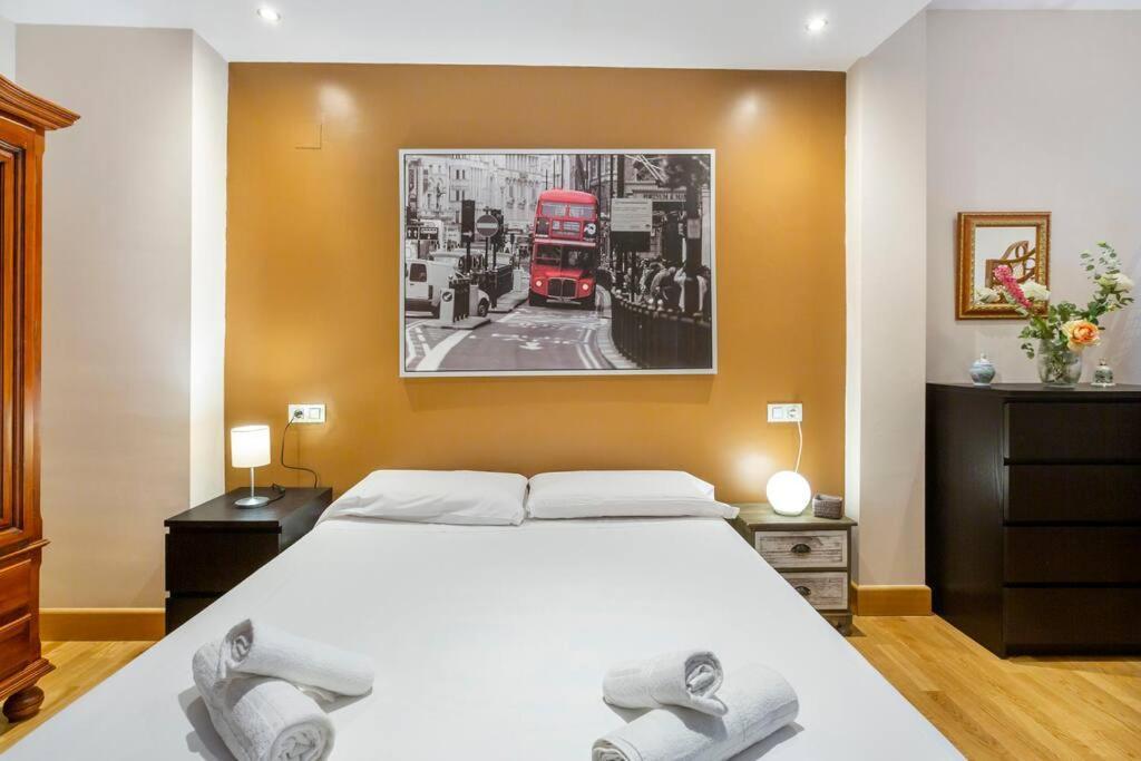 Marieta Apartment By The Castle With Ac Alicante Exteriör bild