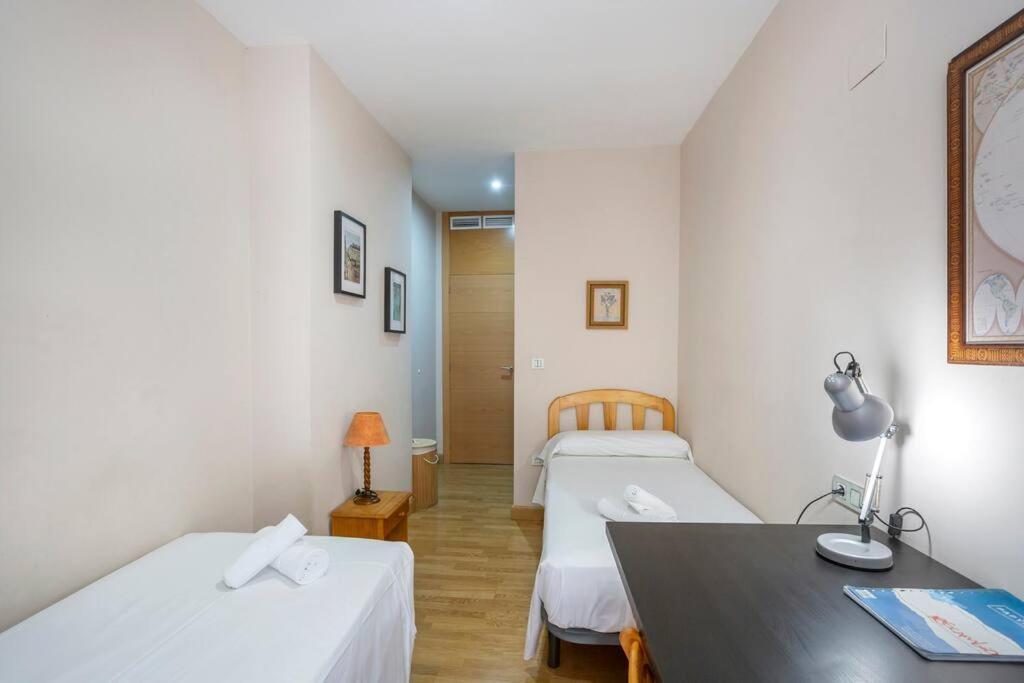 Marieta Apartment By The Castle With Ac Alicante Exteriör bild