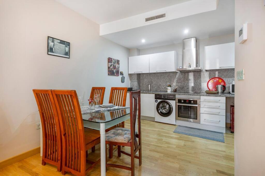 Marieta Apartment By The Castle With Ac Alicante Exteriör bild