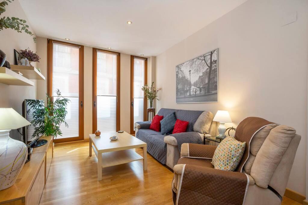 Marieta Apartment By The Castle With Ac Alicante Exteriör bild